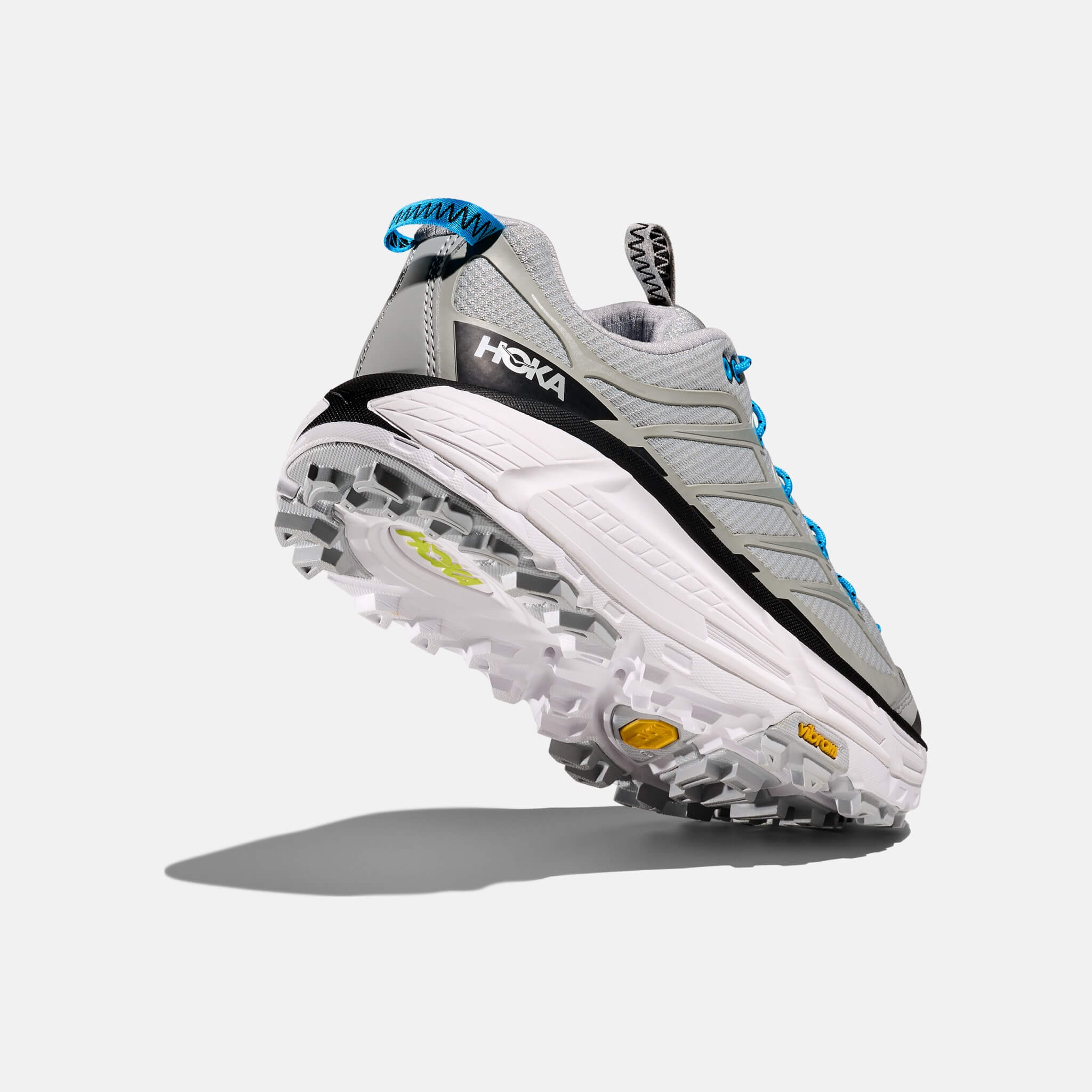 Unisex šedé tenisky Hoka Mafate Three2