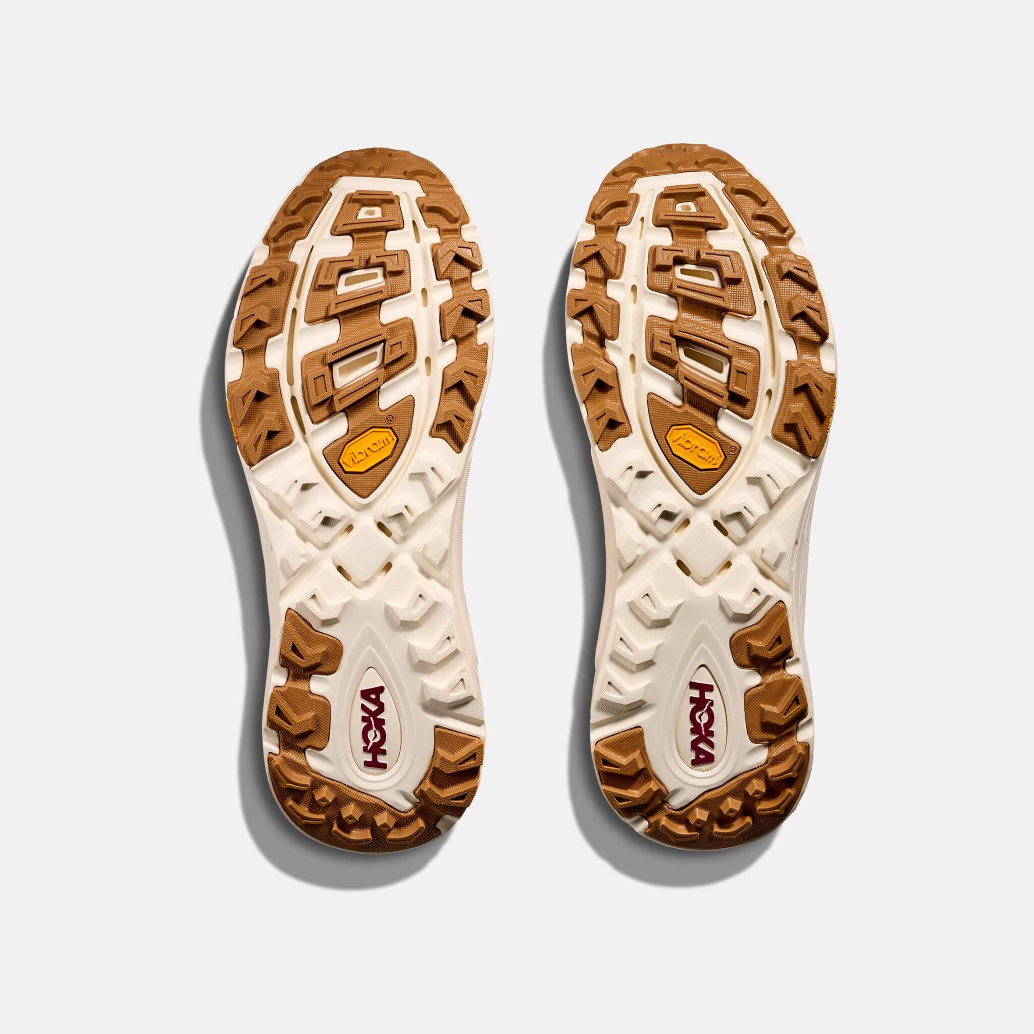 Unisex červené tenisky Hoka Mafate Three2