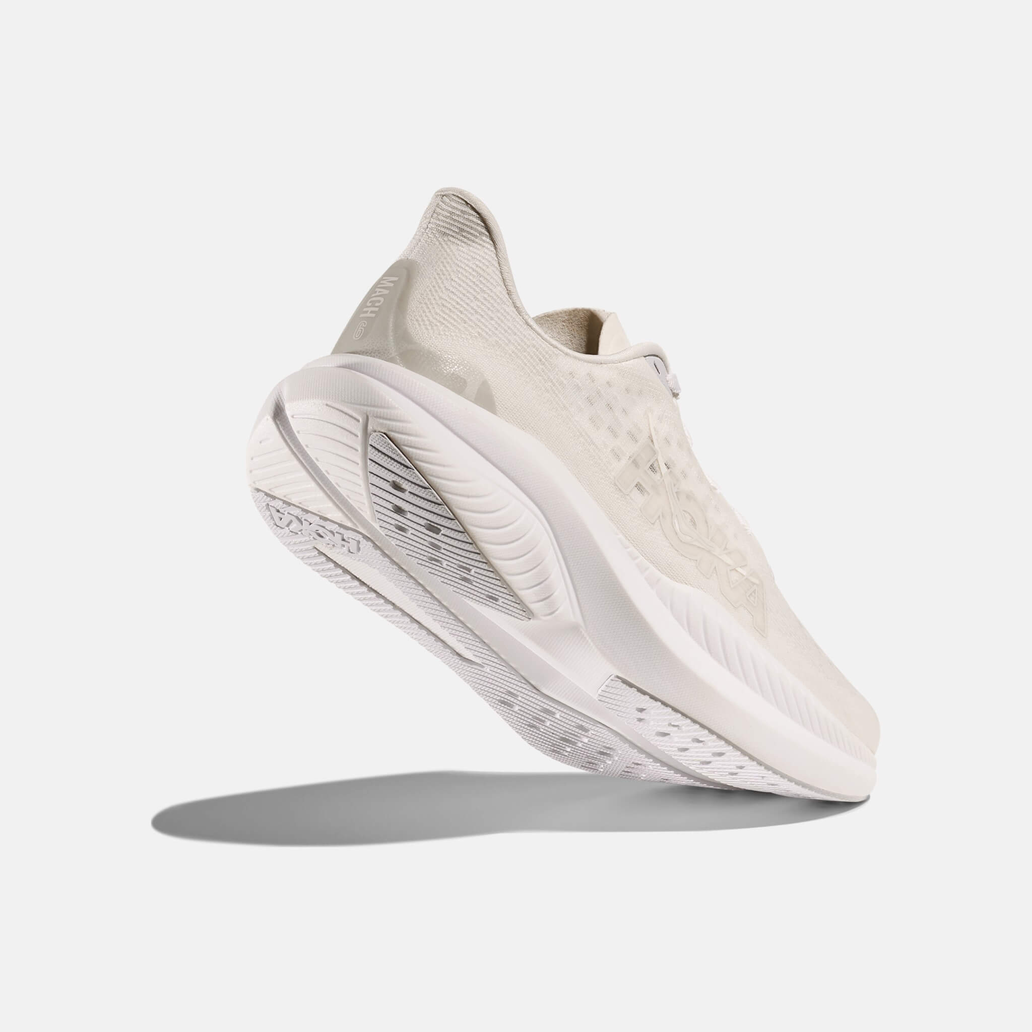 Dámské bílé tenisky Hoka Mach 6