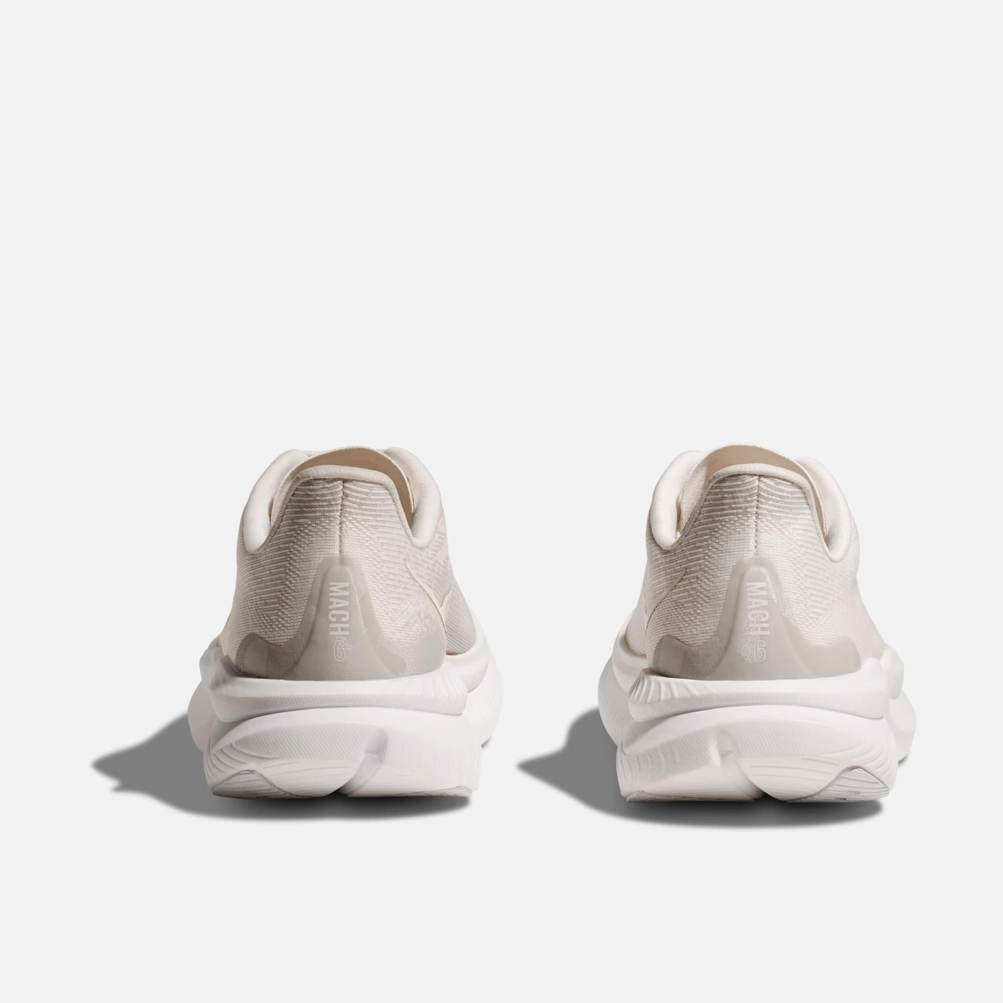 Dámské bílé tenisky Hoka Mach 6