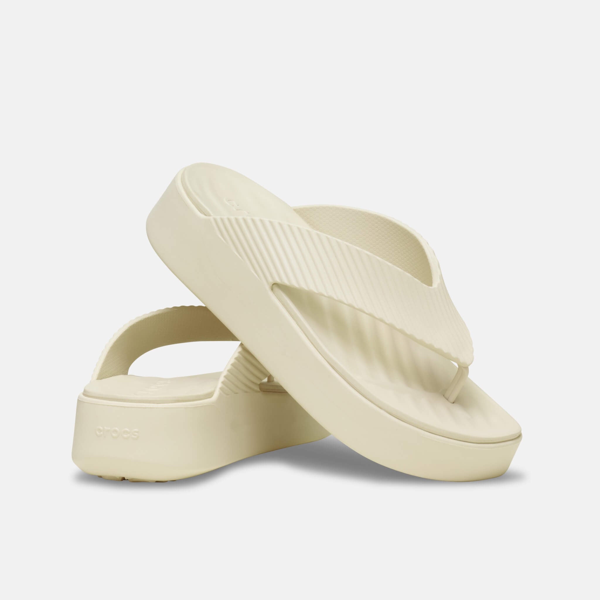 Getaway Groove Platform Flip Sandstone