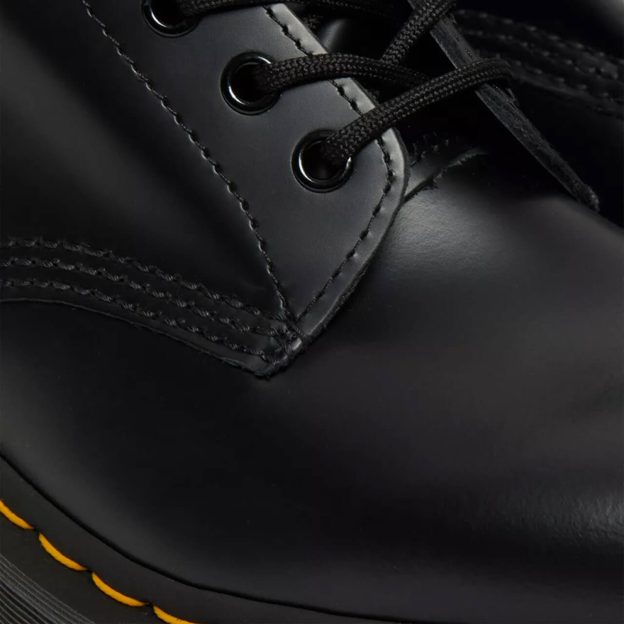 Černé kotníkové boty Dr. Martens 1460 Bex