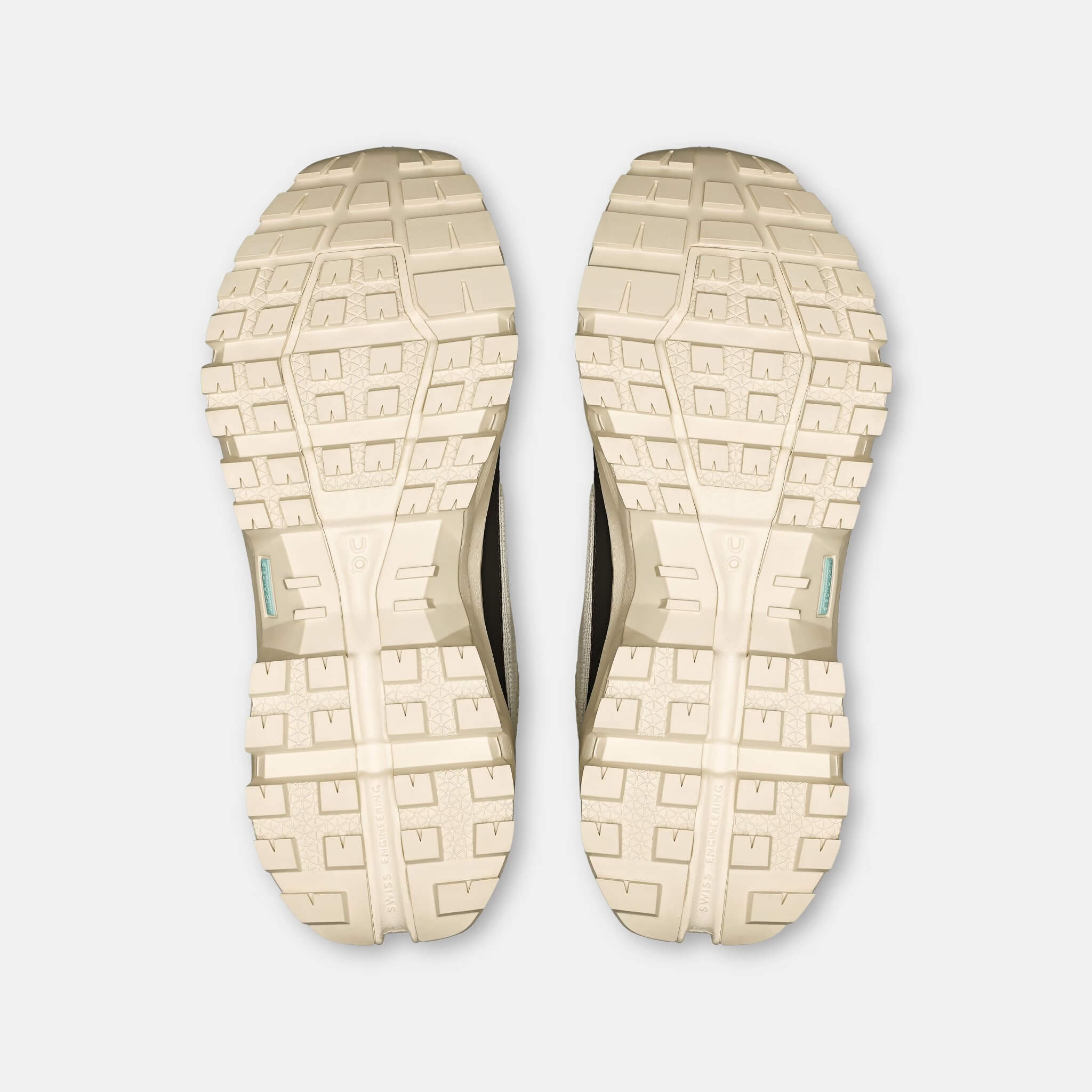 Dámské šedé outdoorové boty ON Cloudrock Low WP