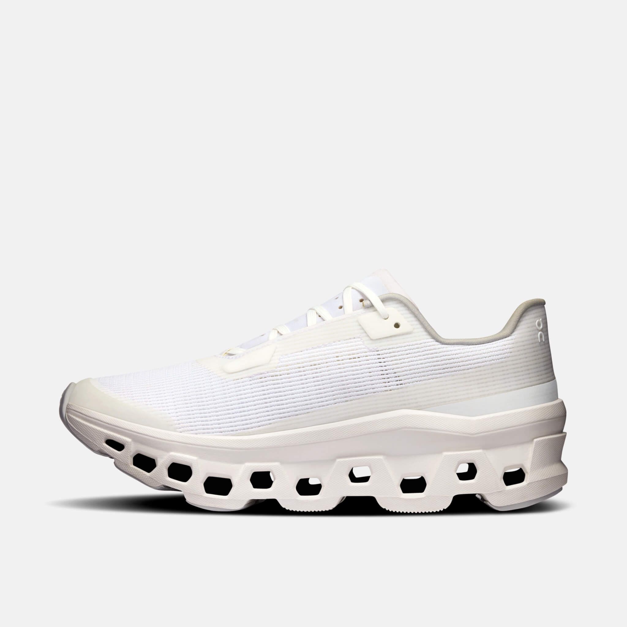 Dámské bílé běžecké tenisky On Cloudmonster Void