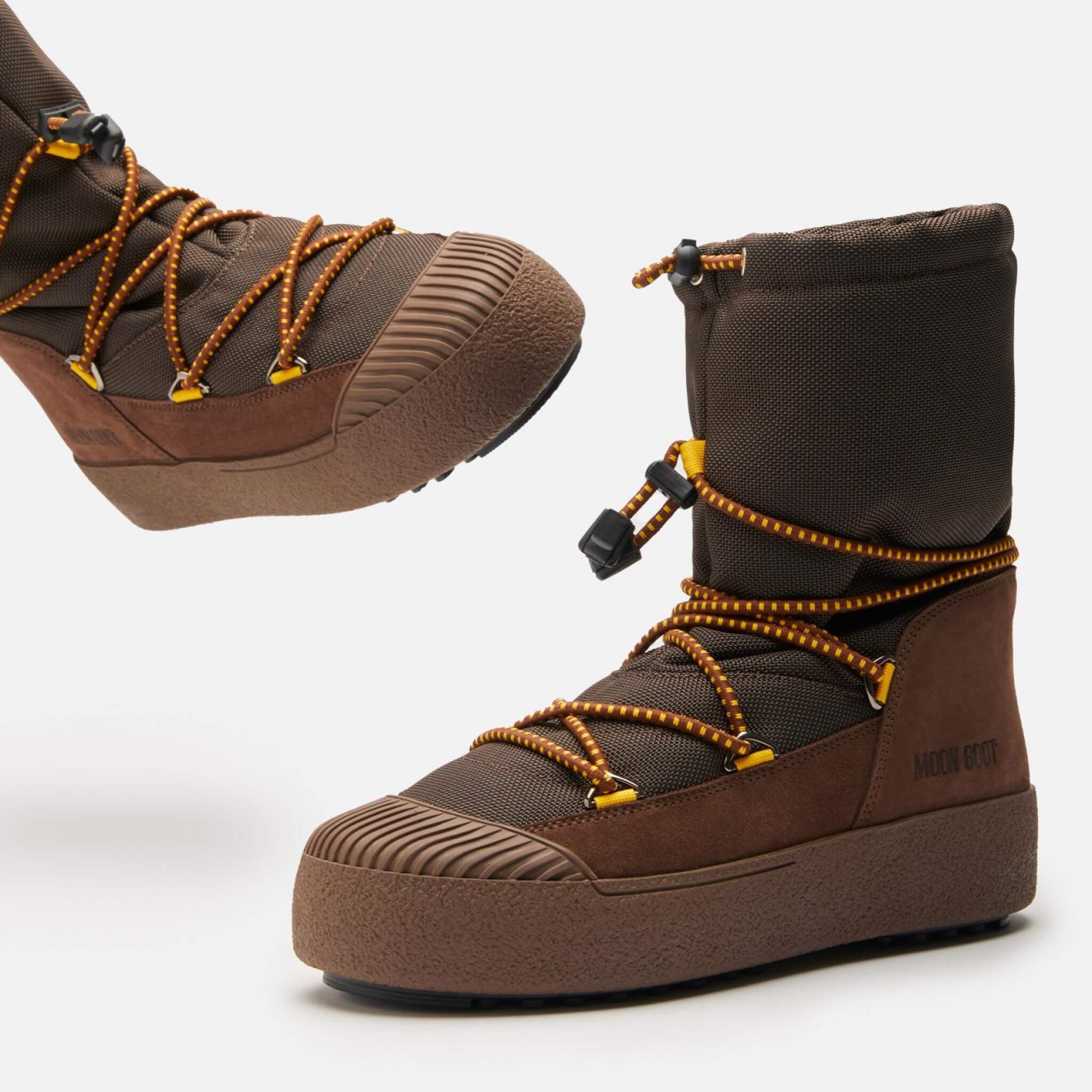 Pánské hnědé sněhule Moon Boot Mtrack Polar Cordy