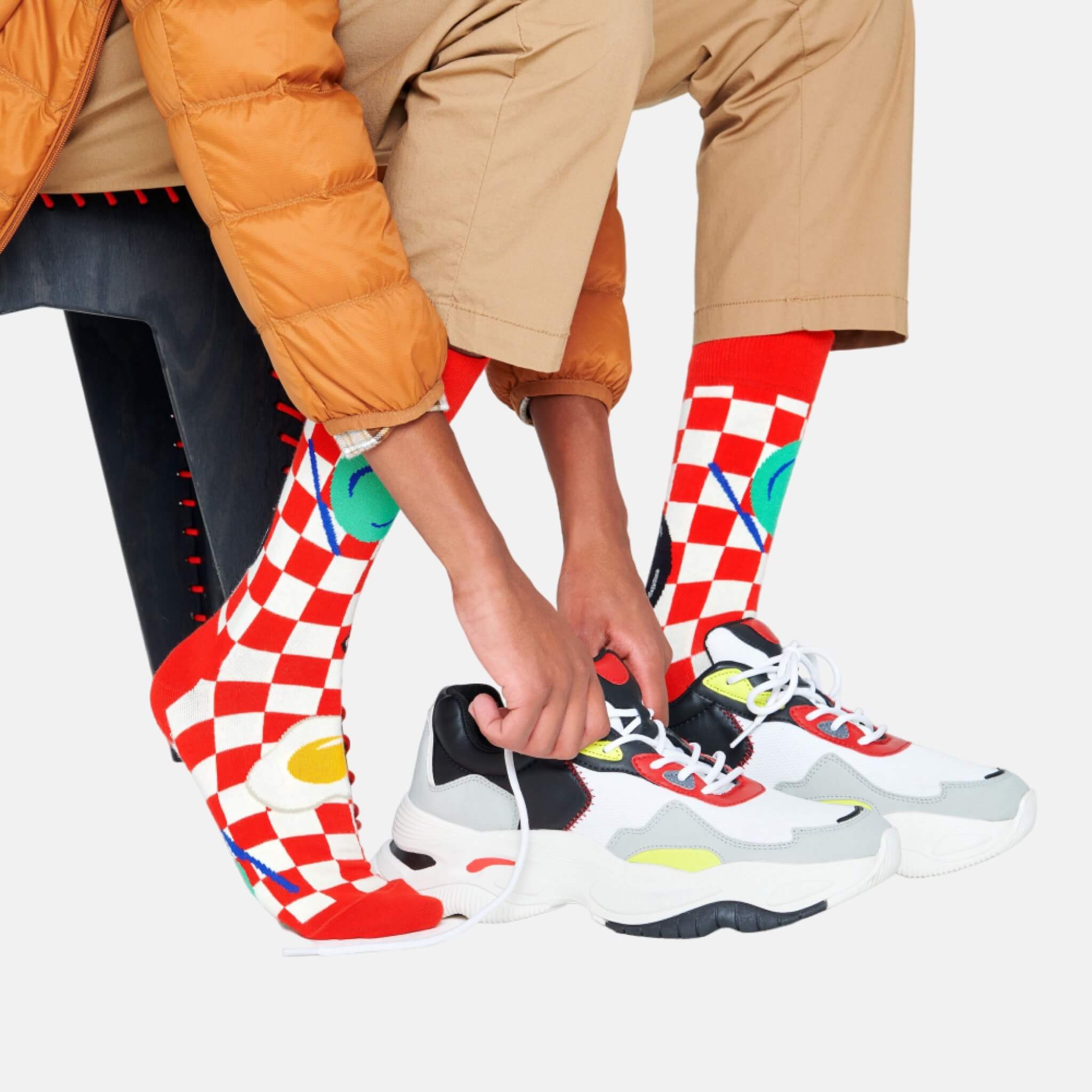 Červeno-bílé ponožky Happy Socks s vajíčkem, vzor Early Bird