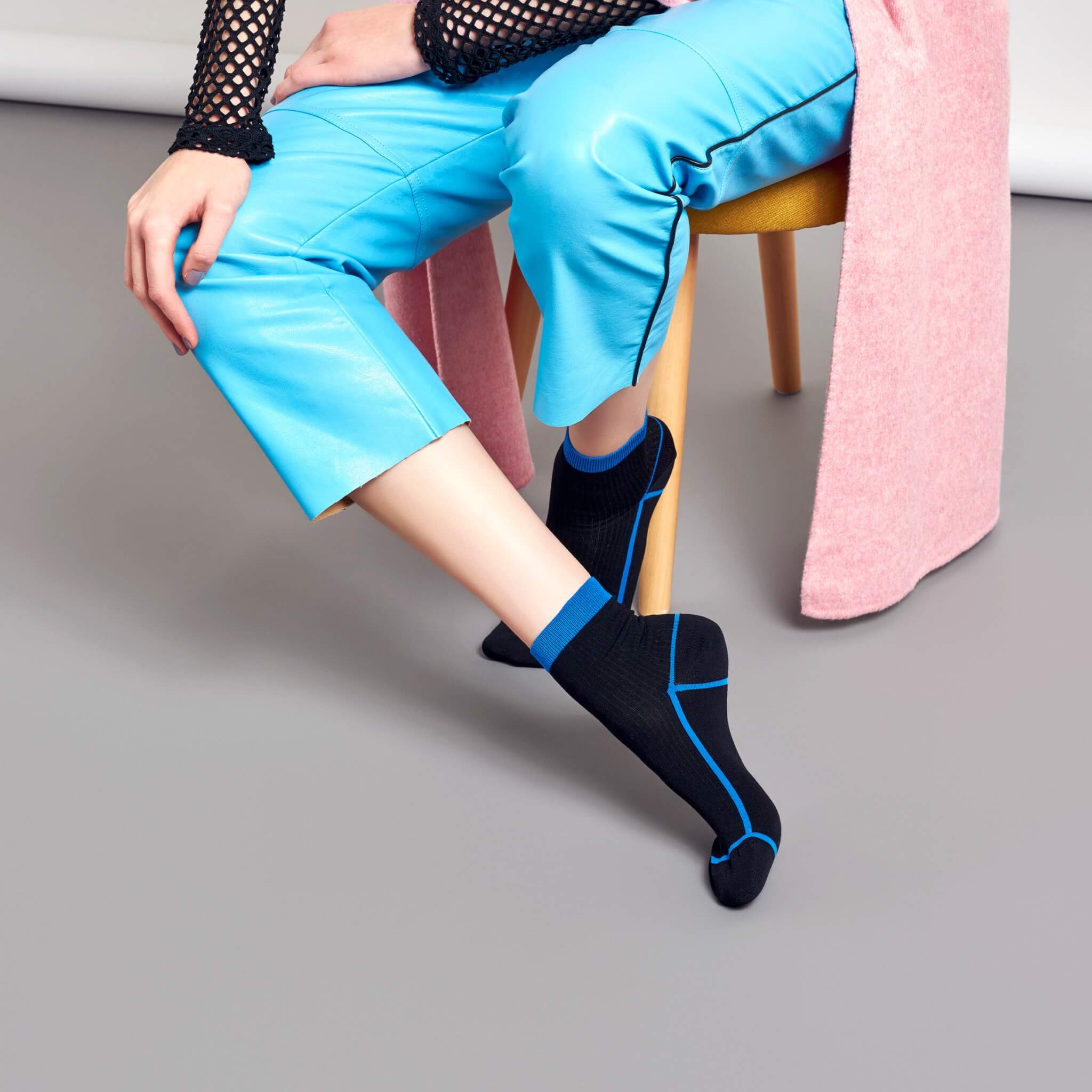 Dámské černé ponožky Happy Socks Lily // kolekce Hysteria