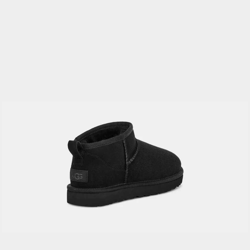 Boty UGG Classic Ultra Mini Black