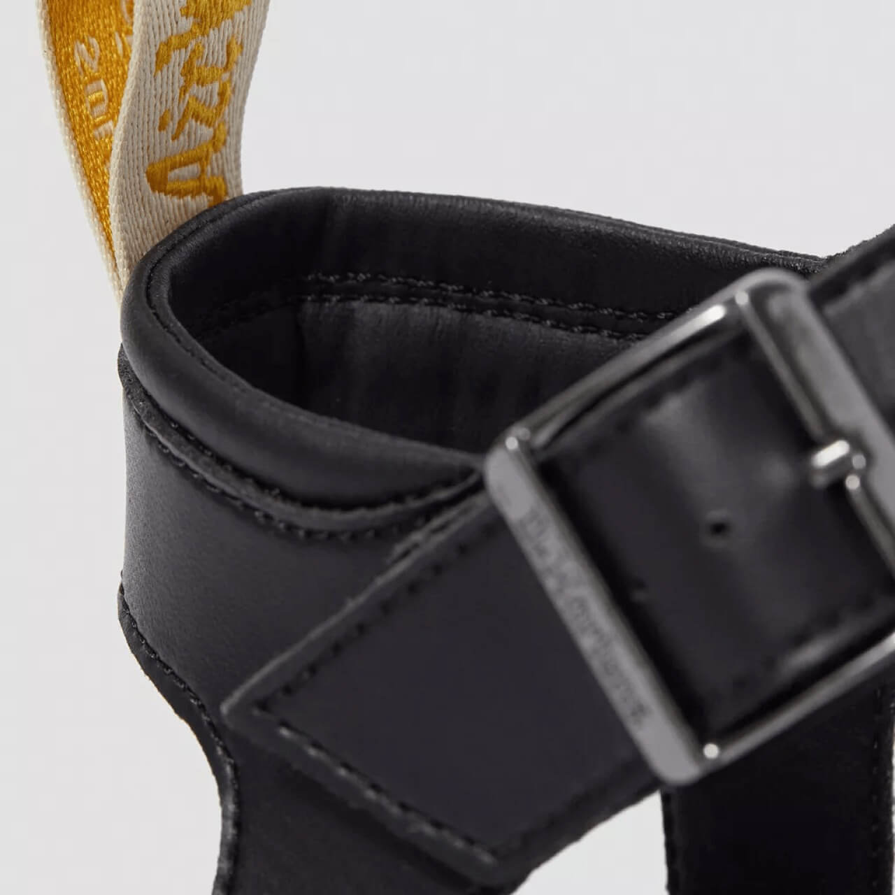 Dámské černé sandály Dr. Martens Blaire Vegan