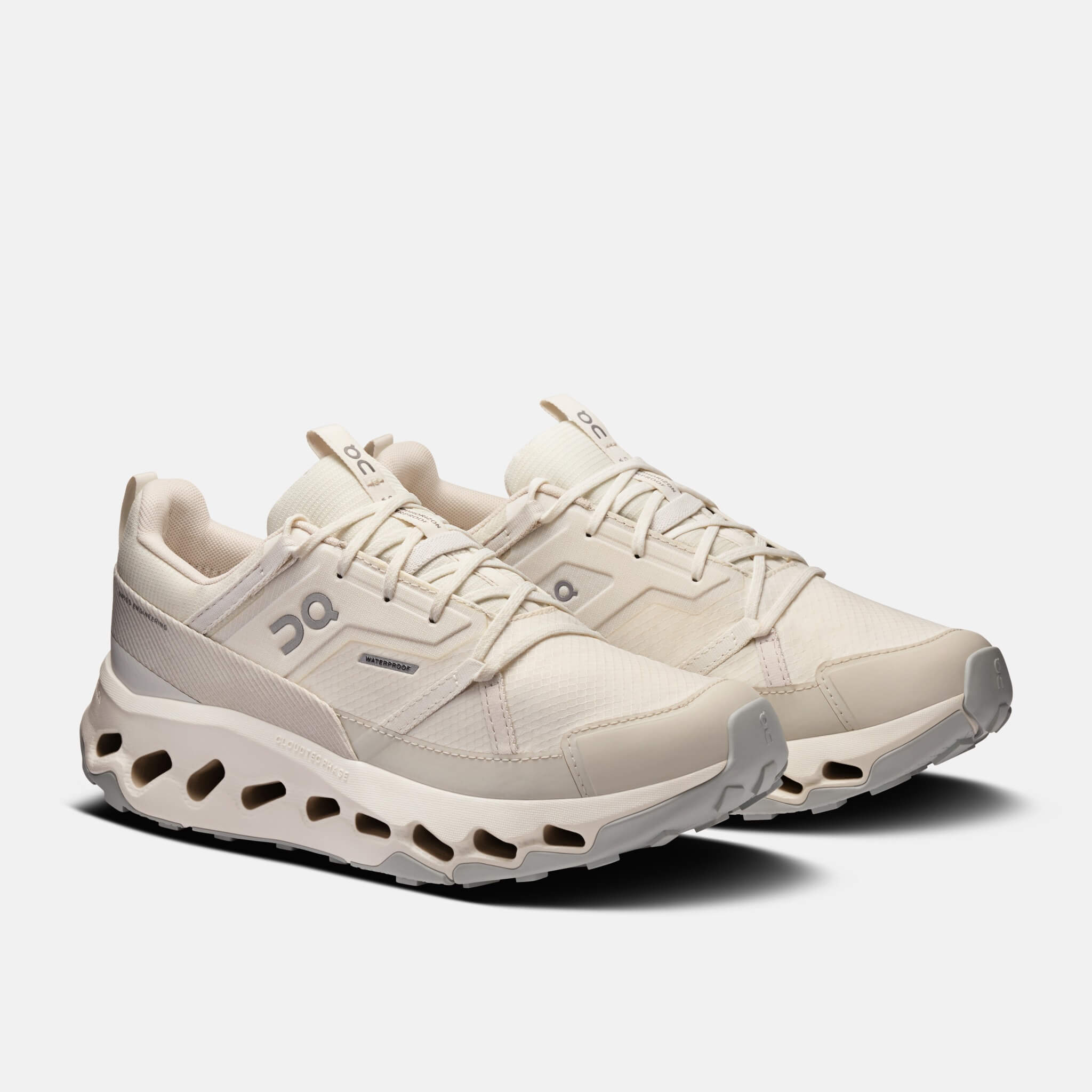 Dámské bílo-béžové outdoorové tenisky On Cloudhorizon WP