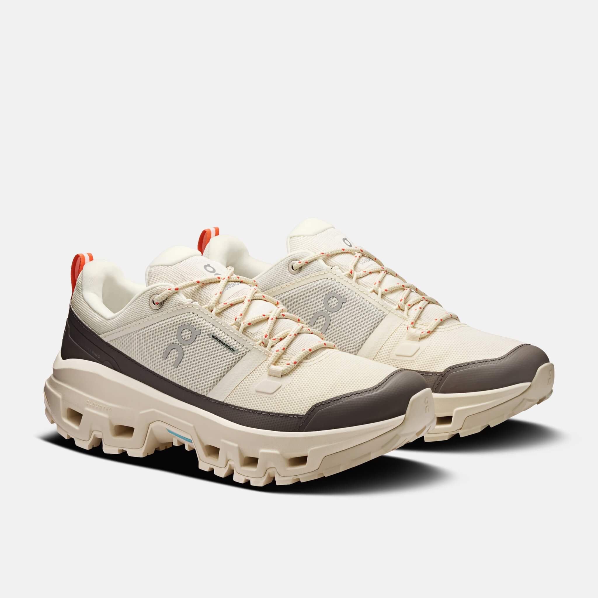 Dámské šedé outdoorové boty ON Cloudrock Low WP