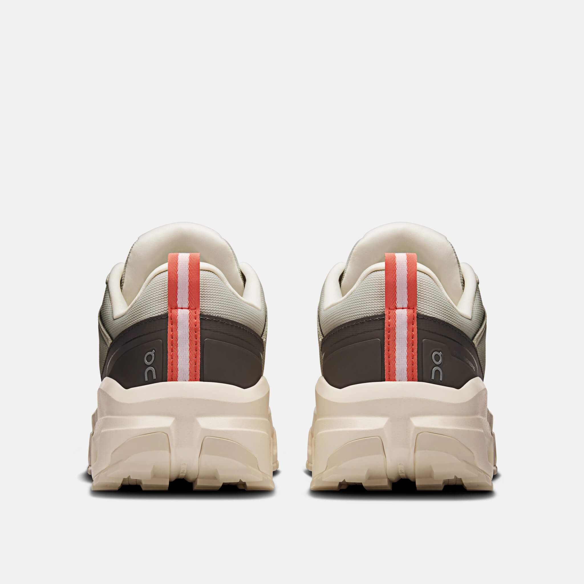 Dámské šedé outdoorové boty ON Cloudrock Low WP