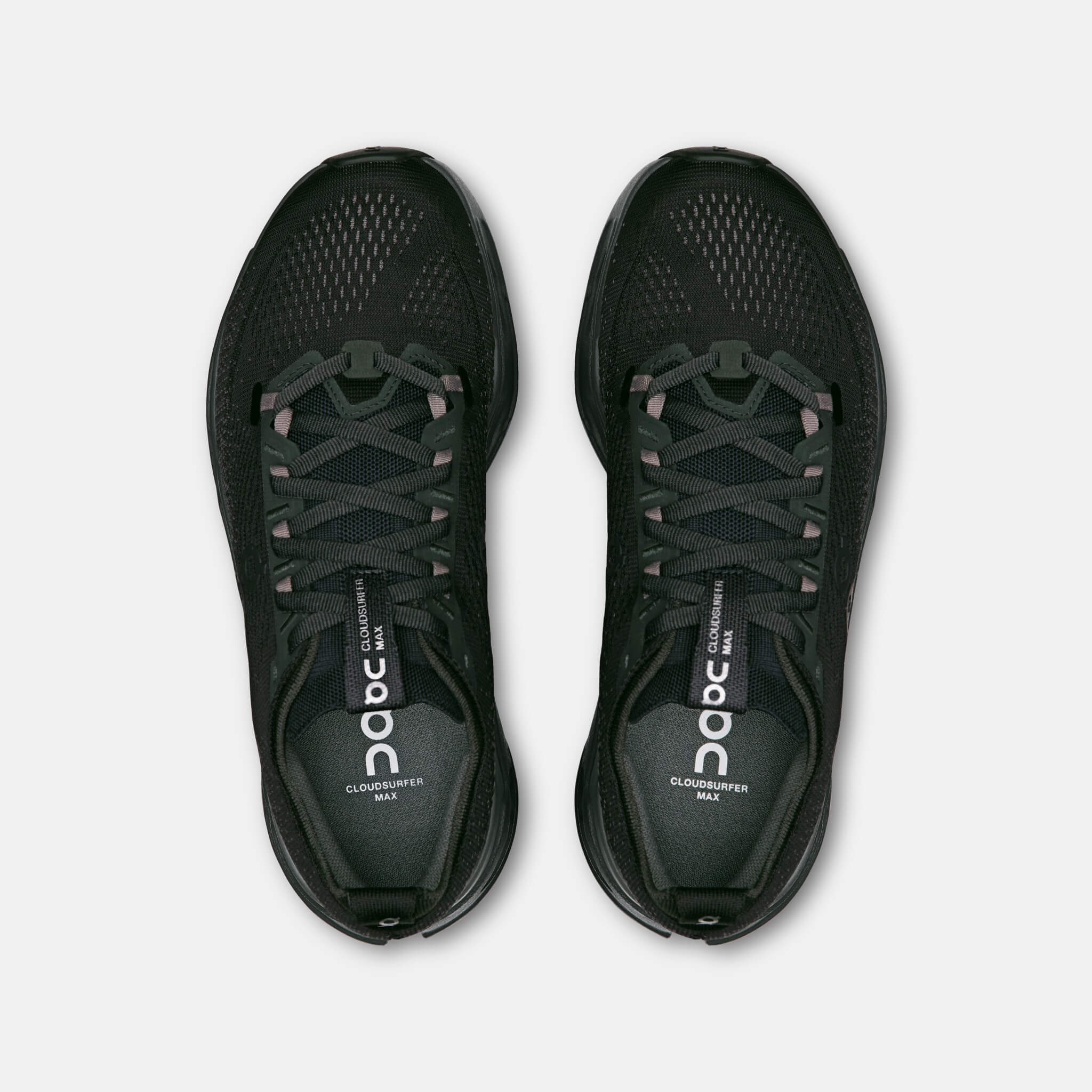 Dámské černé běžecké tenisky On Cloudsurfer Max