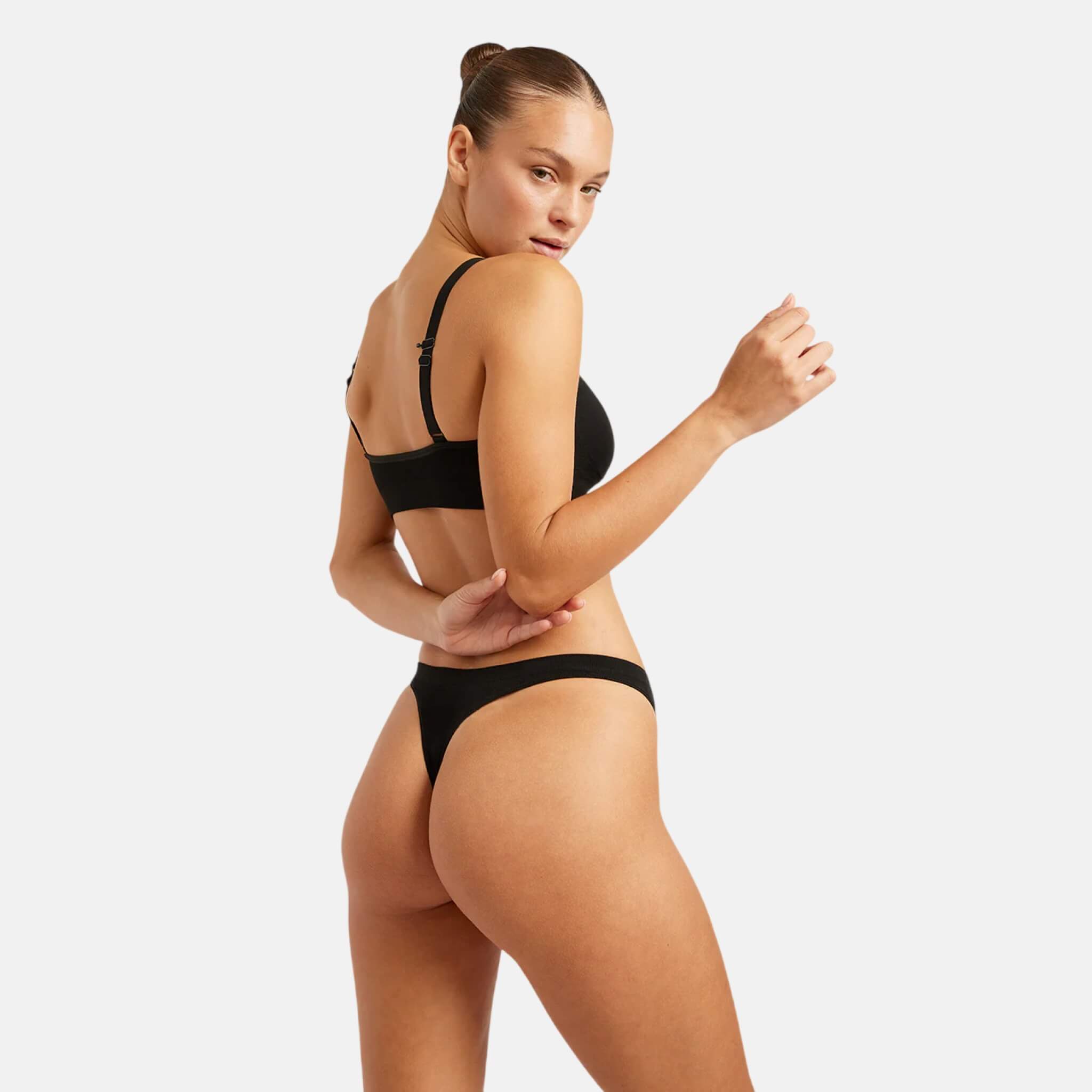 Černé kalhotky Boody G-String