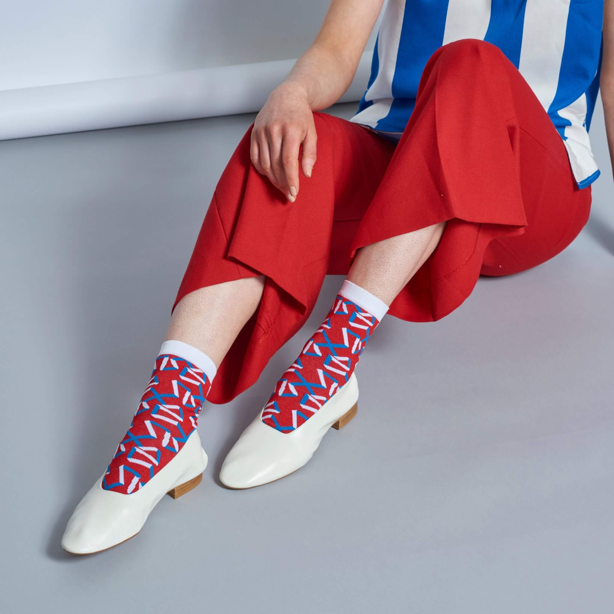 Dámské červené ponožky Happy Socks Adela // kolekce Hysteria