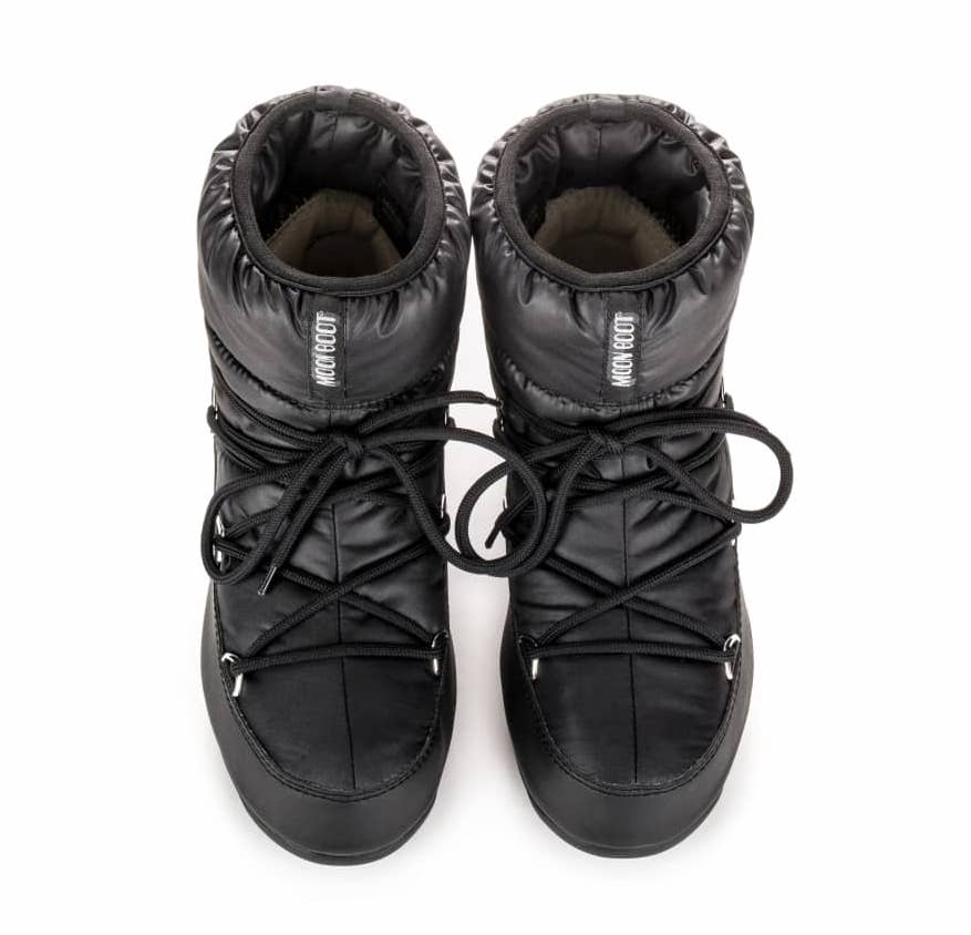 Dámské černé sněhule Moon Boot Low Nylon WP